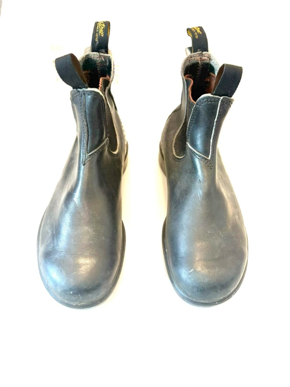Blundstone Black Leather Chelsea Boots - Picture 2 of 11